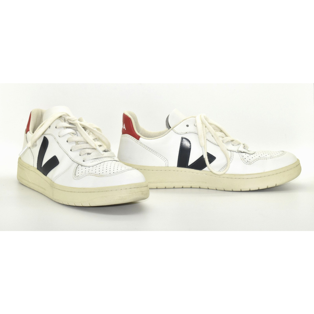 Auth VEJA V10 Mens White Black Red Leather Side Logo Amazonian Rubber Shoes Sz 7
